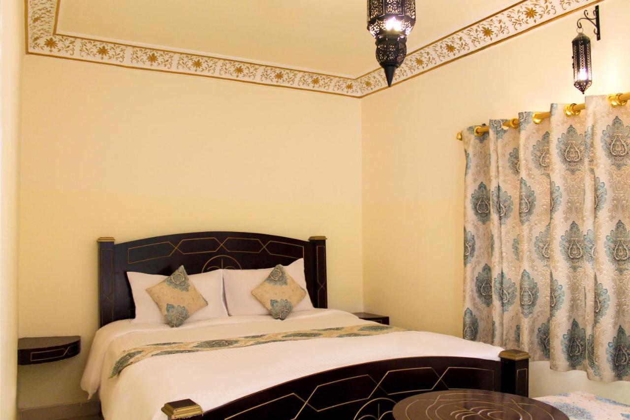 Golden Palm Oasis Hotel Fulayj al Masha'ikh Bagian luar foto
