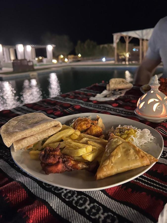 Golden Palm Oasis Hotel Fulayj al Masha'ikh Bagian luar foto