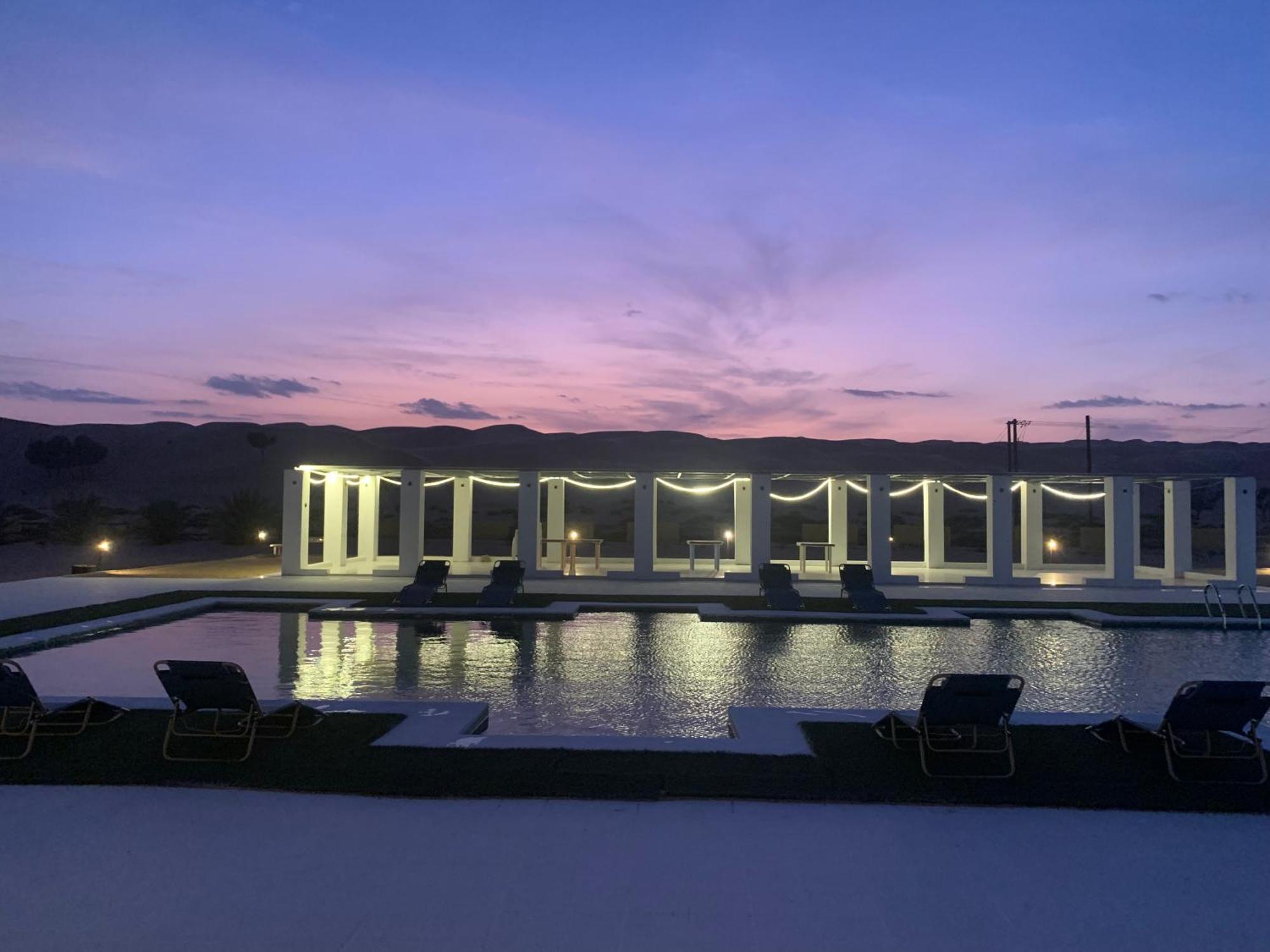 Golden Palm Oasis Hotel Fulayj al Masha'ikh Bagian luar foto