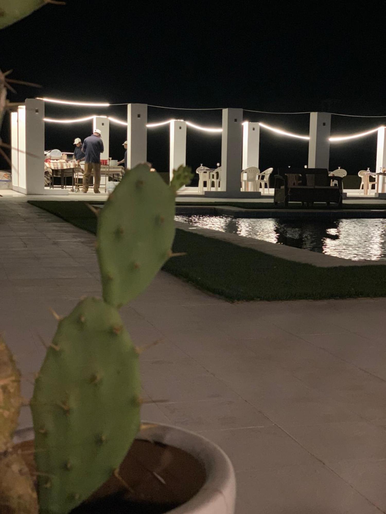 Golden Palm Oasis Hotel Fulayj al Masha'ikh Bagian luar foto