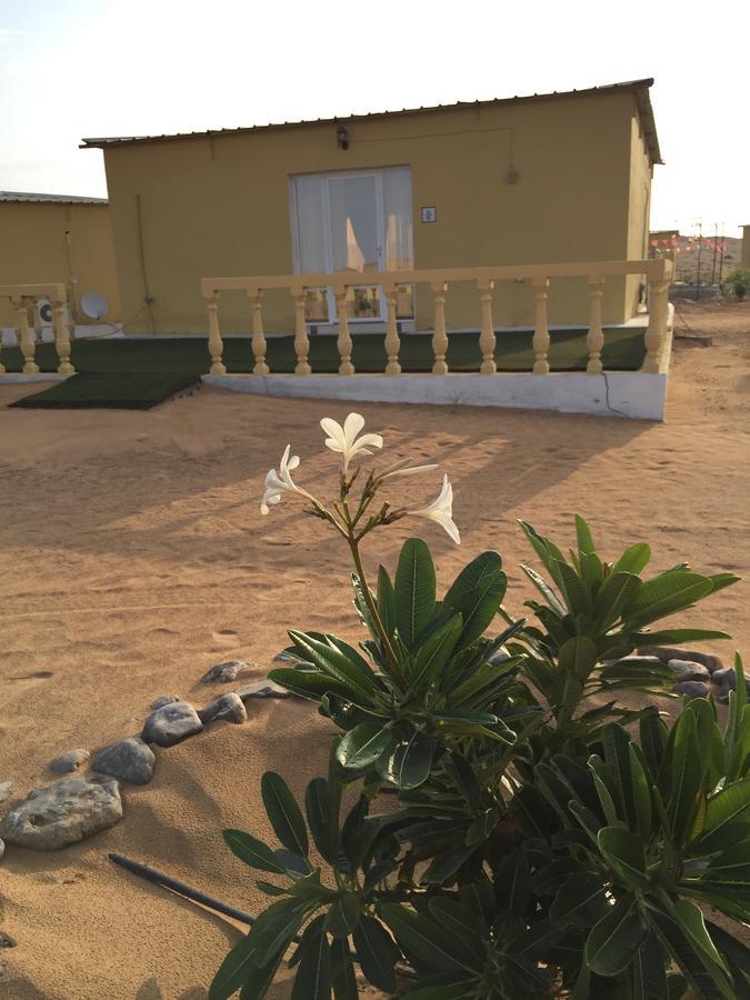 Golden Palm Oasis Hotel Fulayj al Masha'ikh Bagian luar foto