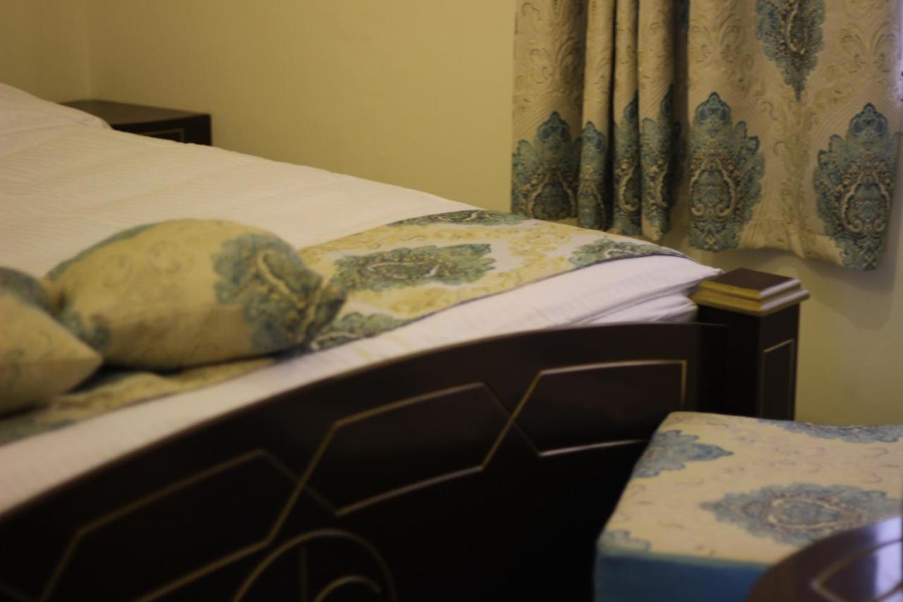 Golden Palm Oasis Hotel Fulayj al Masha'ikh Bagian luar foto