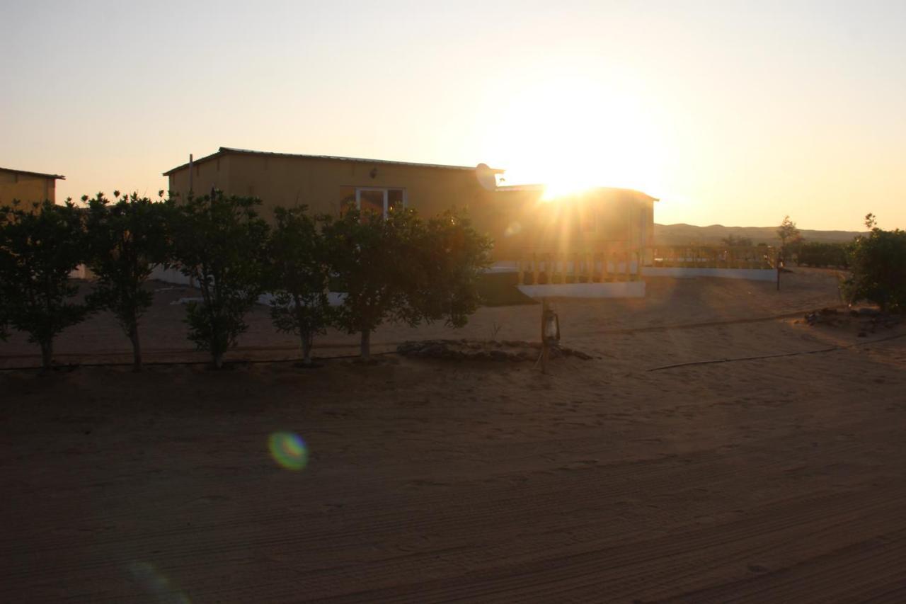 Golden Palm Oasis Hotel Fulayj al Masha'ikh Bagian luar foto