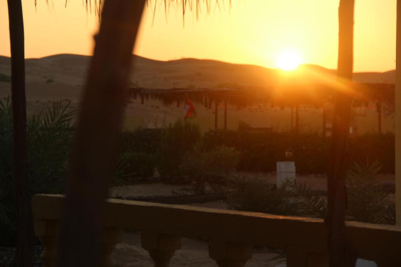 Golden Palm Oasis Hotel Fulayj al Masha'ikh Bagian luar foto