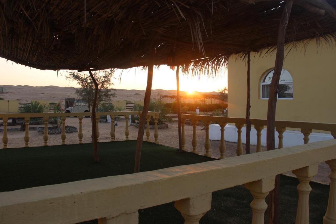 Golden Palm Oasis Hotel Fulayj al Masha'ikh Bagian luar foto